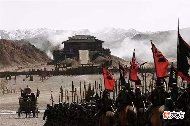 【爱历史】将军指一处险要说：此地一夫当关，万夫莫开，皇帝听后大怒：该死