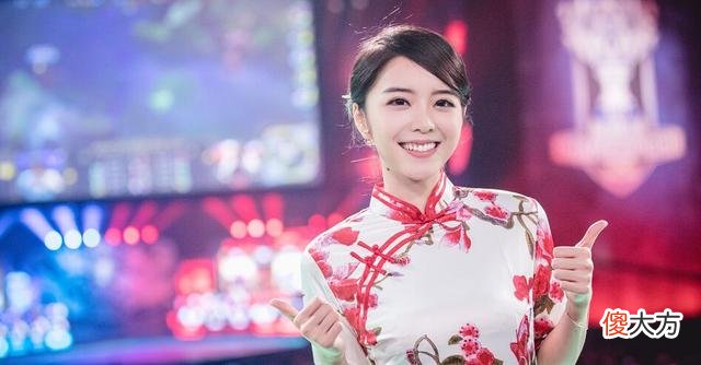 【游戏世界】女主播离被封禁不远？健身照尺度越来越大，怪不得同时被多人追求