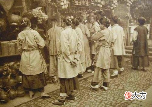 【历史故事】古代进京赶考的秀才，随身携带很多银子，为何山贼很少打劫他们？
