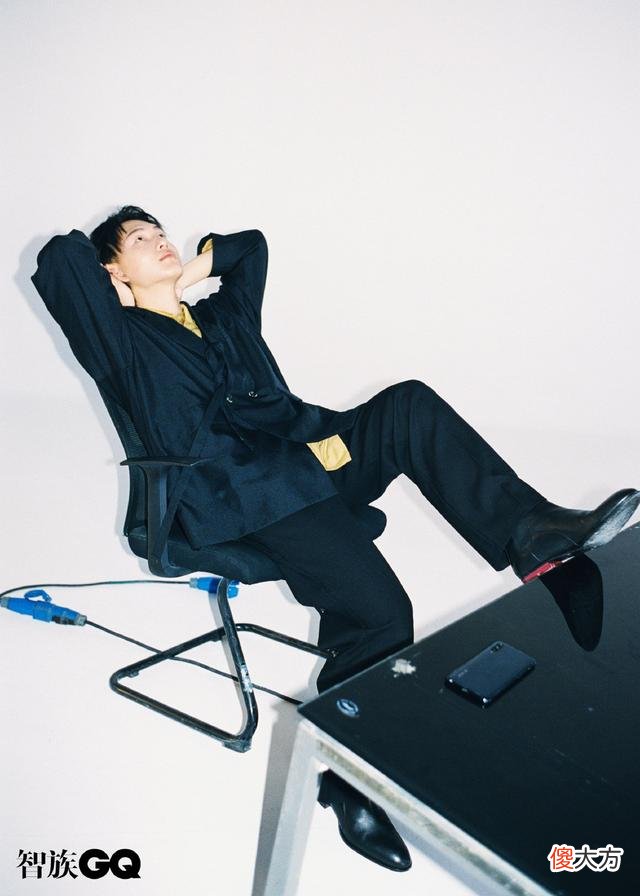【游戏世界】fly登上智族GQ杂志，一份问卷调查引起注意，粉丝：看完有点想哭