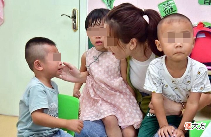 都是第一次上幼儿园，为什么有的适应快，有的大哭大闹不愿意去？