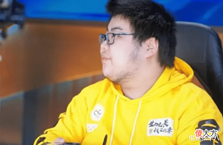 【游戏迷】小胖回归后,迎来首次与花海的战争,水友:这下有好戏看了