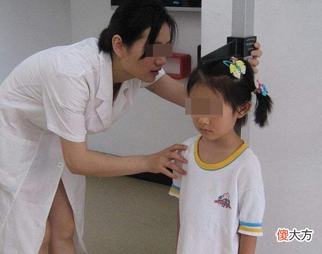 孩子进入猛长期，晚上睡觉会出现3种现象，把握机会长高不是梦