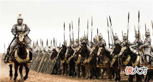 【历史故事】“名师大将莫自牢，千兵万马避白袍”，陈庆之是怎样从一个随从蜕变成南北朝第一名将的？