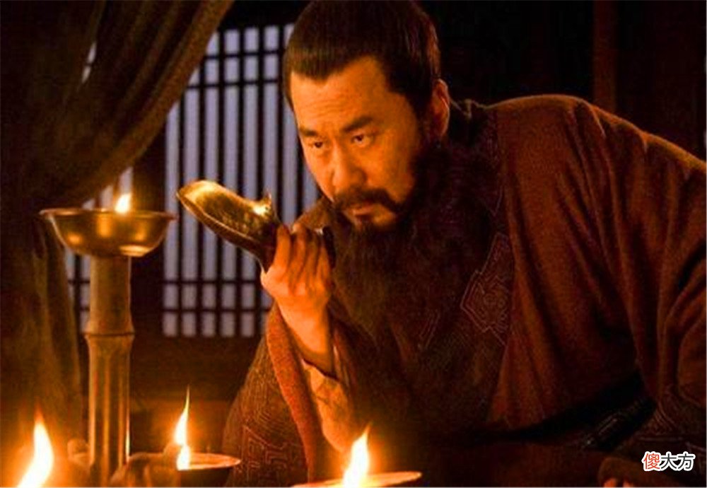 【爱历史】曹操对司马懿心存疑虑,为何生前没有当机立断,杀掉他以绝后患?