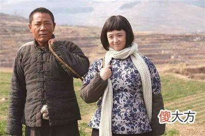 【历史故事】为报夺妻仇他参军入伍，22年后成副司令荣归故里，恶霸被吓得自尽