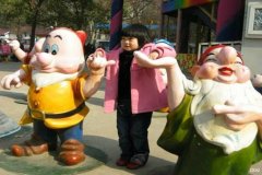 如果不想孩子以后“被骗”，父母就要告诉他：遇事遇人不能太善良