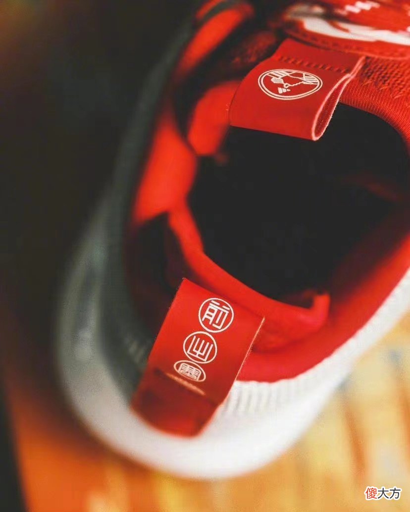 【就爱时尚】擒贼先擒王！Adidas D Rose Son of Chi二代“前出塞”配色来袭