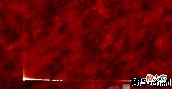 外星人修复太阳 UFO专家称太阳旁ufo维修太阳