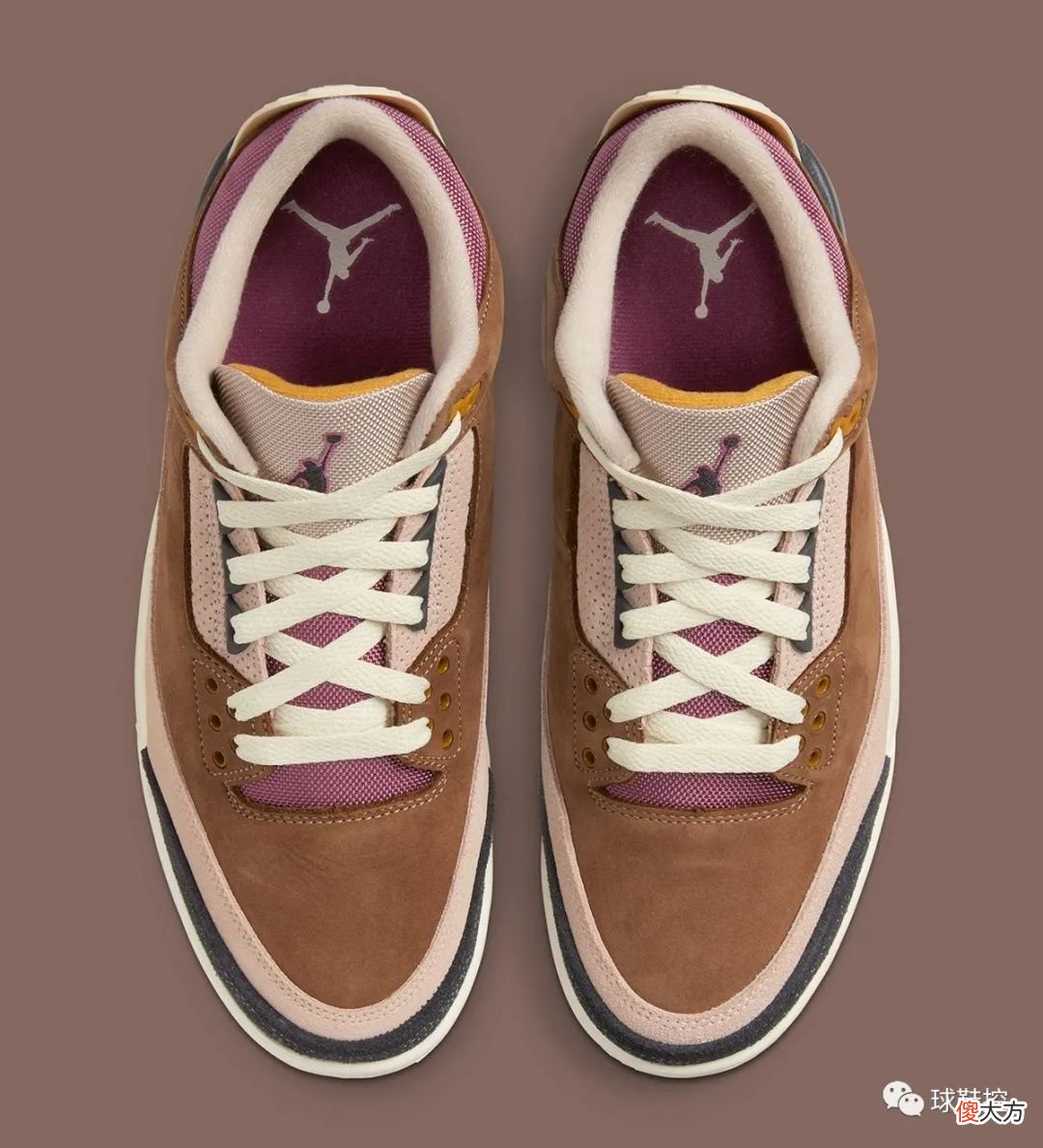 【时尚一点】新倒钩再曝光，TS x AJ1 黑白亲着亮相＆真雷公 Air Jordan 4 或将复刻？