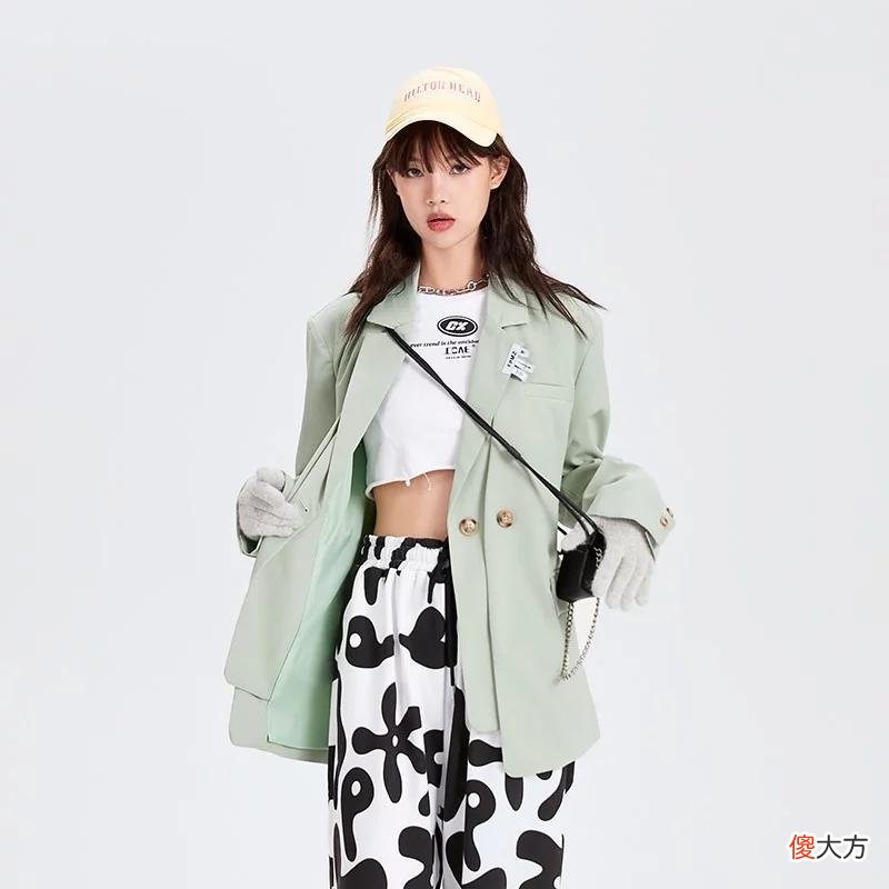 【就爱时尚】微胖身材如何看起来更完美？教你5个“显瘦思路”，照着穿准没错