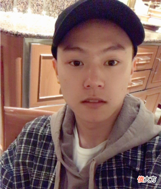 变形计：那个用几十万给穷爷爷盖豪宅的富二代，现在成了这样