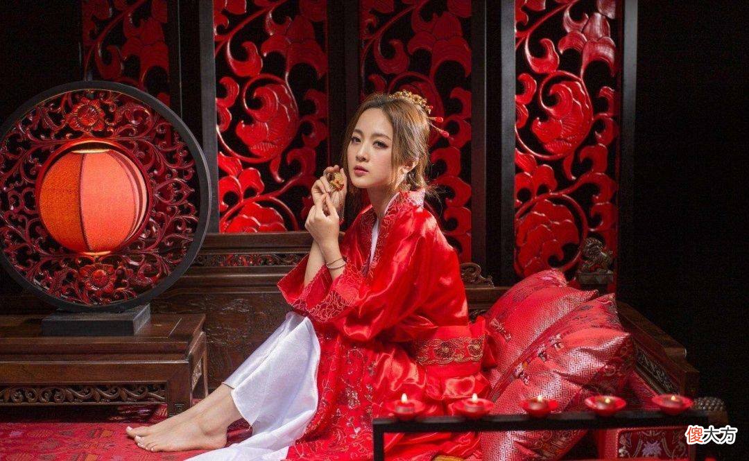【历史故事】民间故事：书生与青蛇