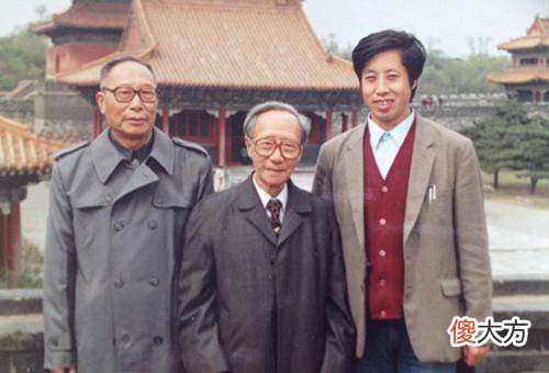【爱历史】清朝末代皇帝溥仪，一生娶了5个妻子，却没有一个孩子