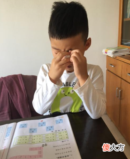 磨蹭是小学生的“统一行为”？他们是如何做到的？只有老母亲懂