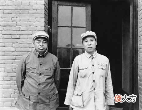 【爱历史】夫妻二人皆是开国将军，丈夫是上将，妻子是少将