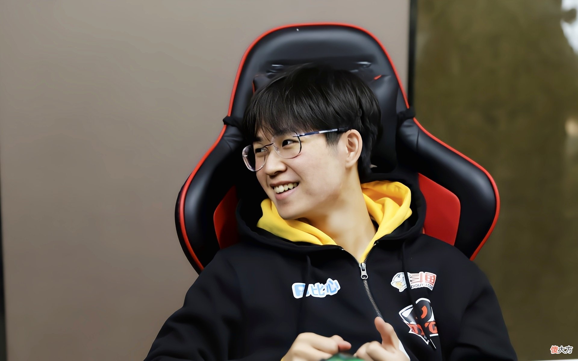 【游戏世界】AG超玩会粉丝全是假粉?KPL五五开黑节投票,一诺被直接碾压