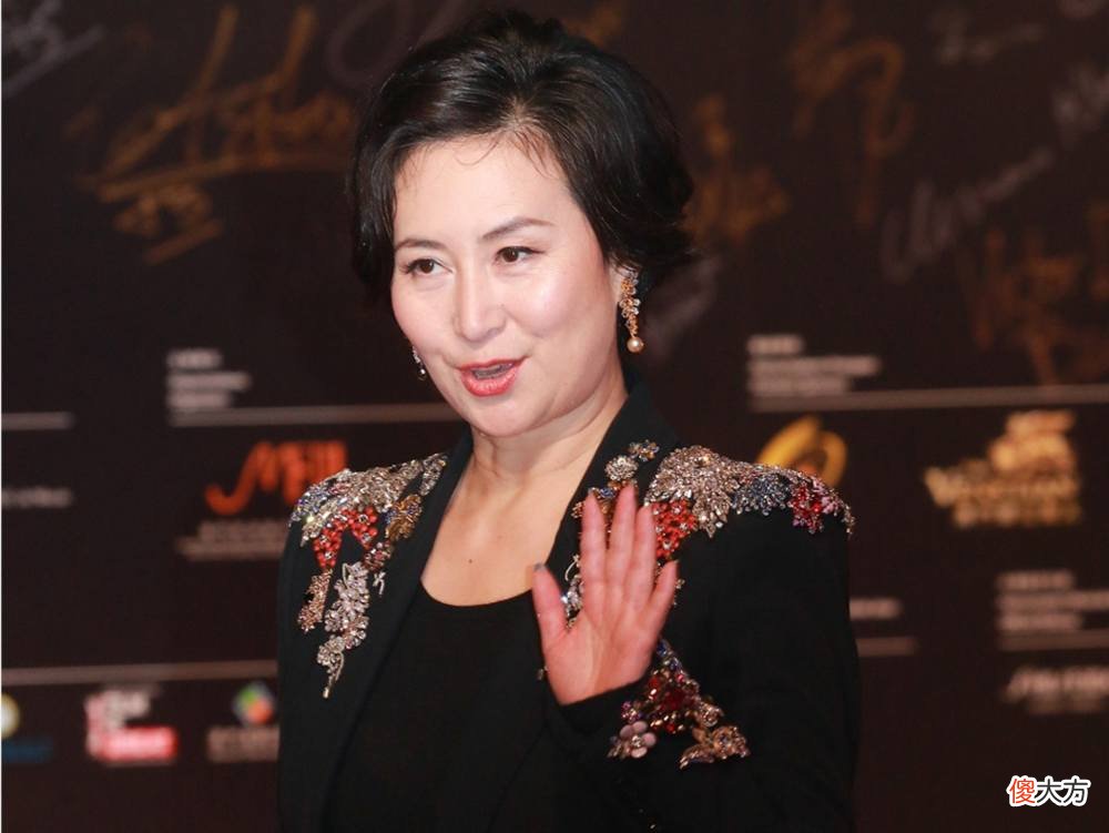 【历史故事】赌王子女再掀波澜？5000亿大房女儿分文未得，今与何超琼对簿公堂