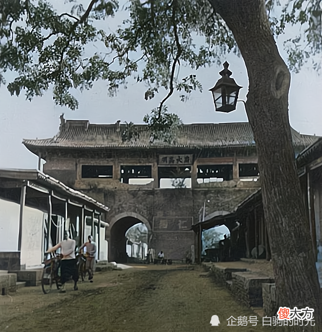 【爱历史】民国老照片:正定的阳和楼、青宫太保坊、华塔、青塔、木塔等风貌