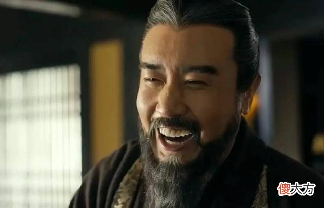 【历史故事】青梅煮酒，曹操夸狼狈的刘备为英雄是眼光好？错了，是为了自夸