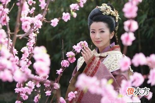 【历史故事】赔了夫人又折兵？东吴赔去一个孙尚香，惹得刘备战战兢兢