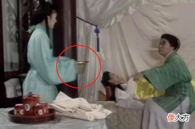 古代“接生婆”为何偏爱用热水？虽然好处多，但觉得现在更幸福