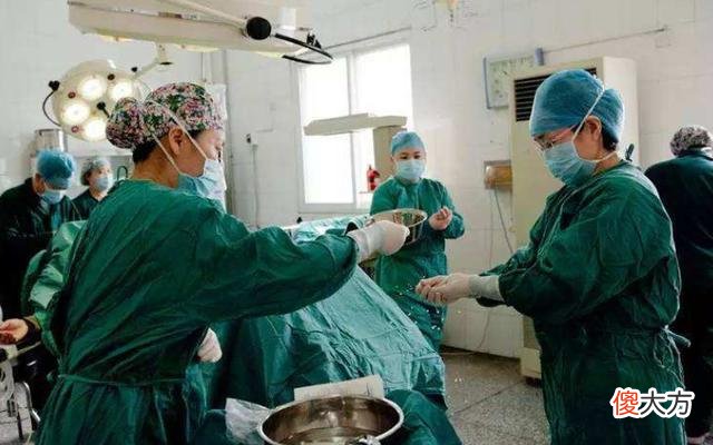 古代“接生婆”为何偏爱用热水？虽然好处多，但觉得现在更幸福