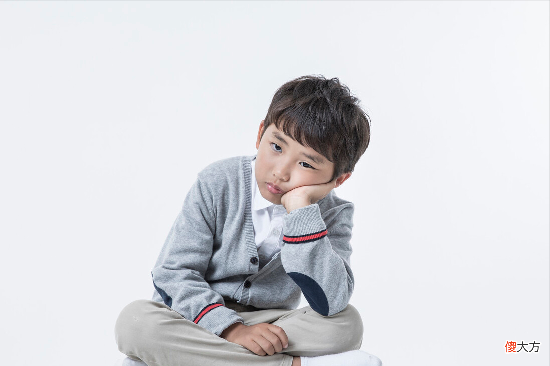 为妈妈得多动症的安静女孩：只要妈妈需要，事实如何并不重要