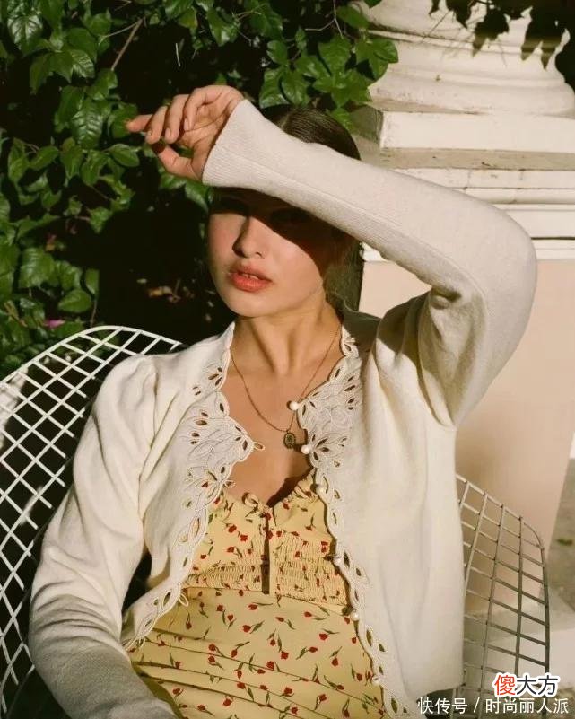 【时尚一点】“花衣服”继续穿！法式风欧美风最好穿，除了要选对款式也要穿对