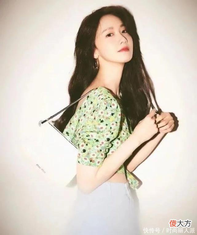 【时尚一点】“花衣服”继续穿！法式风欧美风最好穿，除了要选对款式也要穿对