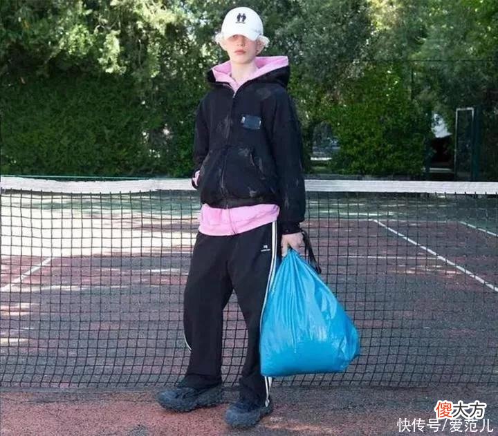 【时尚一点】巴黎世家的垃圾袋，输给了 LV 的油漆桶，各位有事吗？
