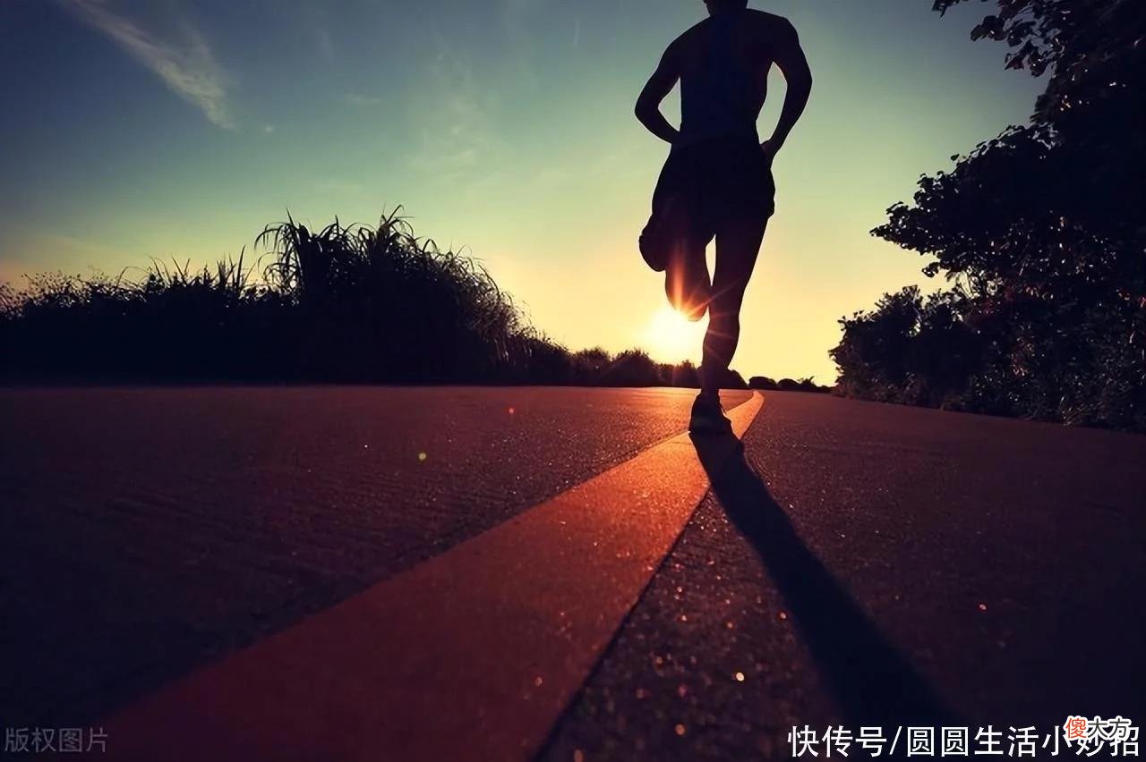 【时尚一点】黄金首饰你天天戴吗?这4种情况赶紧摘下来,否则首饰越戴越轻