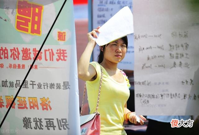 妈妈教育孩子：不好好学习，将来就只能回家种地，当农民