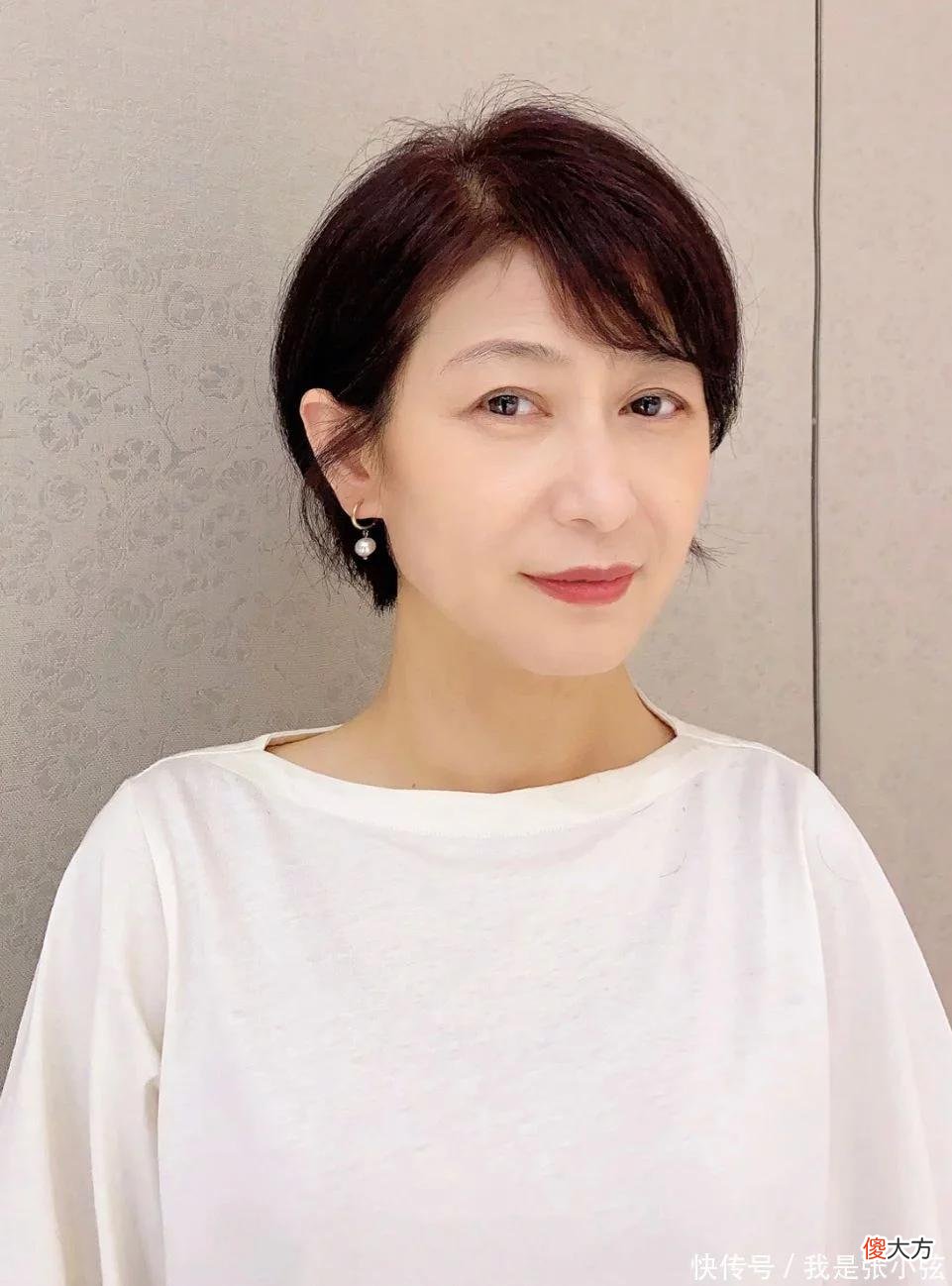 【时尚一点】女人到了50岁发型决定气质，3款“大妈发型”要记得避开，太显老