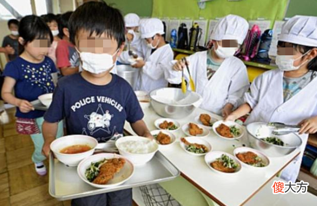 日本人平均身高增加10cm，看到他们的饮食后，难怪长得高