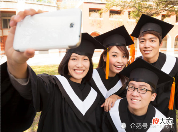 当代养娃成本，估摸着50万起步！