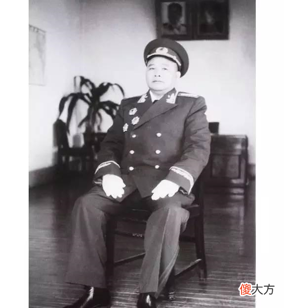 【历史故事】长征途中，从传奇的红25军走出来的十大名将，都有谁？