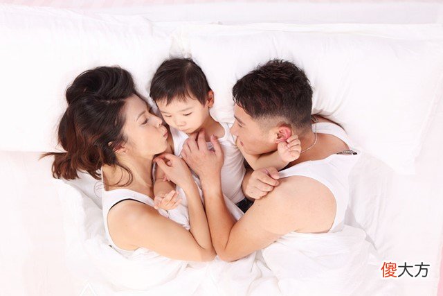 孩子几岁和父母“分床”？李玫瑾：至少过了这个年龄，太早不合适