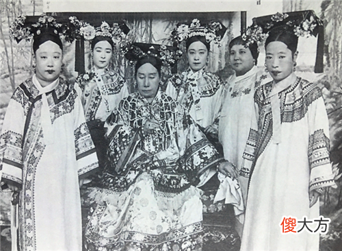 【历史故事】年轻时候的慈禧有多美？堪比绝代佳人，专家复原了照片