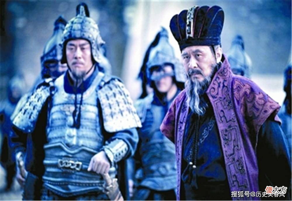 【历史故事】《三国演义》中，关羽被困在土山之上，最后胜负如何？