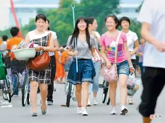 9月开学季，大一新生需要家长“护送”吗？不妨听听孩子的真心话