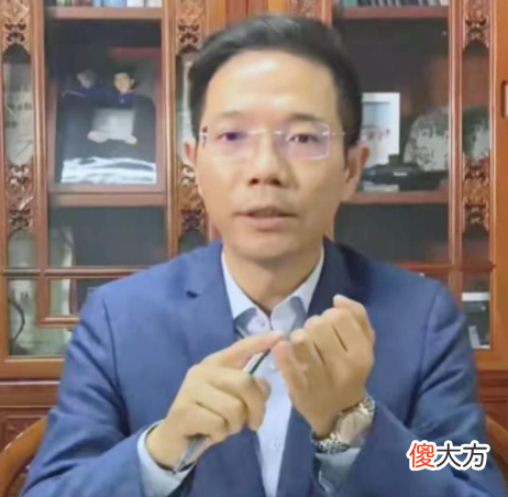 田静内涵杜新枝:威威衣服多破,穿的时间多长,这是秘密