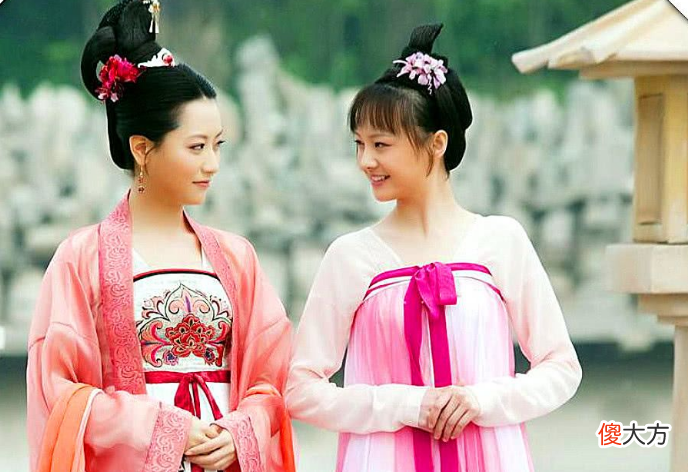 【历史故事】皇帝打瞌睡，13岁宫女不懂规矩笑出了声，没被处死还当了宠妃