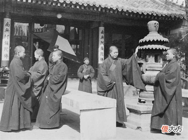 【历史故事】明代奇案：和尚中举，得窥寺院洞天，天理胜私恩，“欢喜佛”问斩