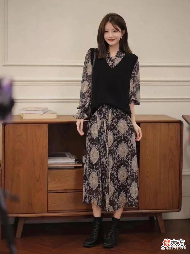 【时尚一点】秋季普通女生该如何穿?看完这8套搭配你就懂,轻松穿出时髦感!