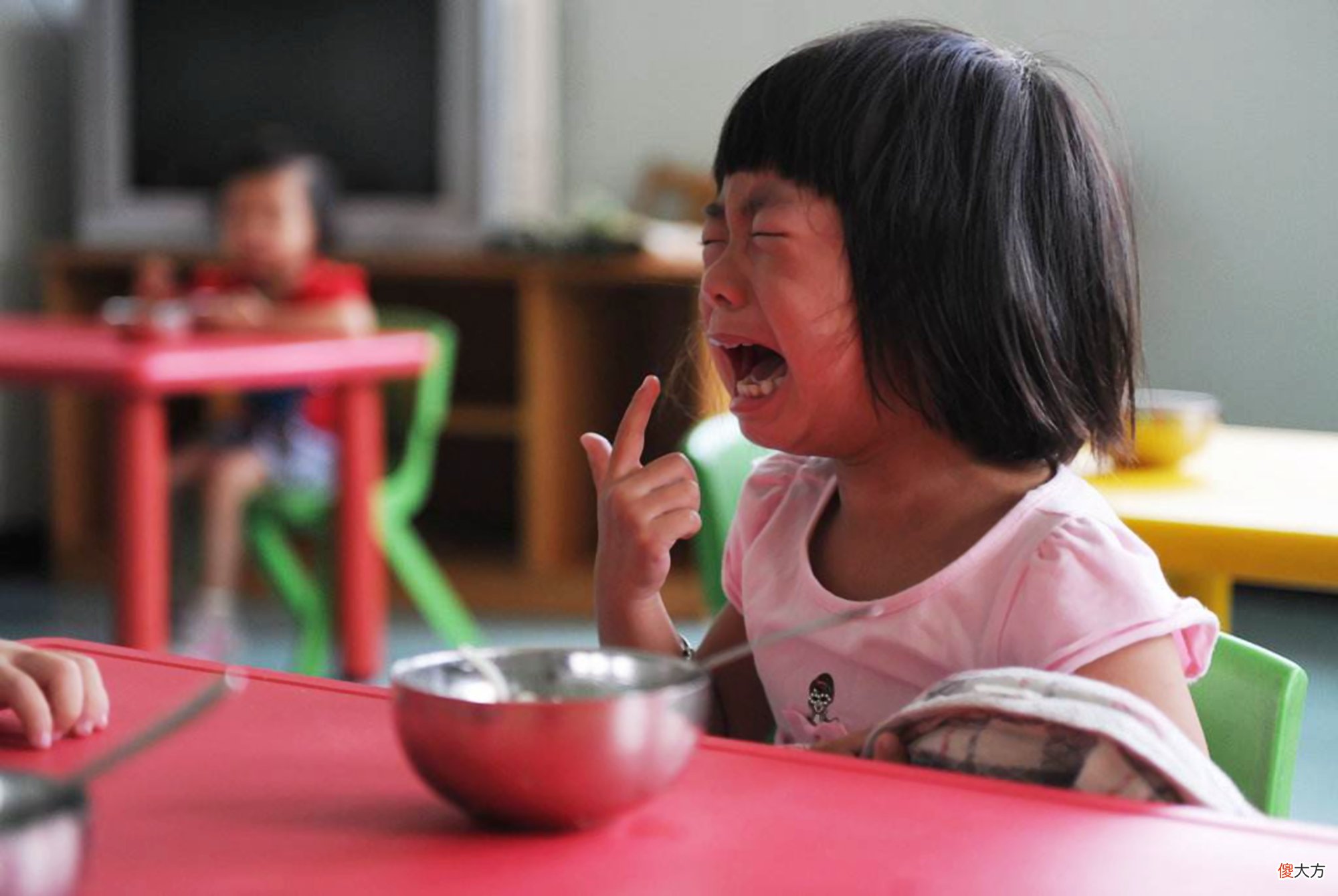 冬天幼儿园宝宝请假成日常，老师直言：一到晚上就怕家长发消息