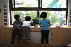 冬天幼儿园宝宝请假成日常，老师直言：一到晚上就怕家长发消息