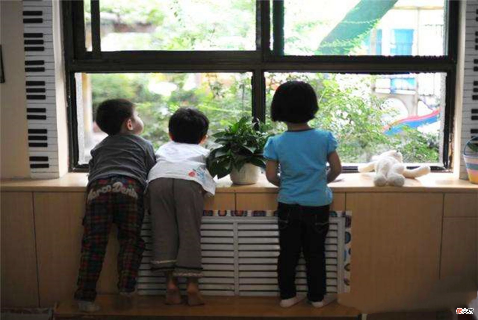 冬天幼儿园宝宝请假成日常，老师直言：一到晚上就怕家长发消息
