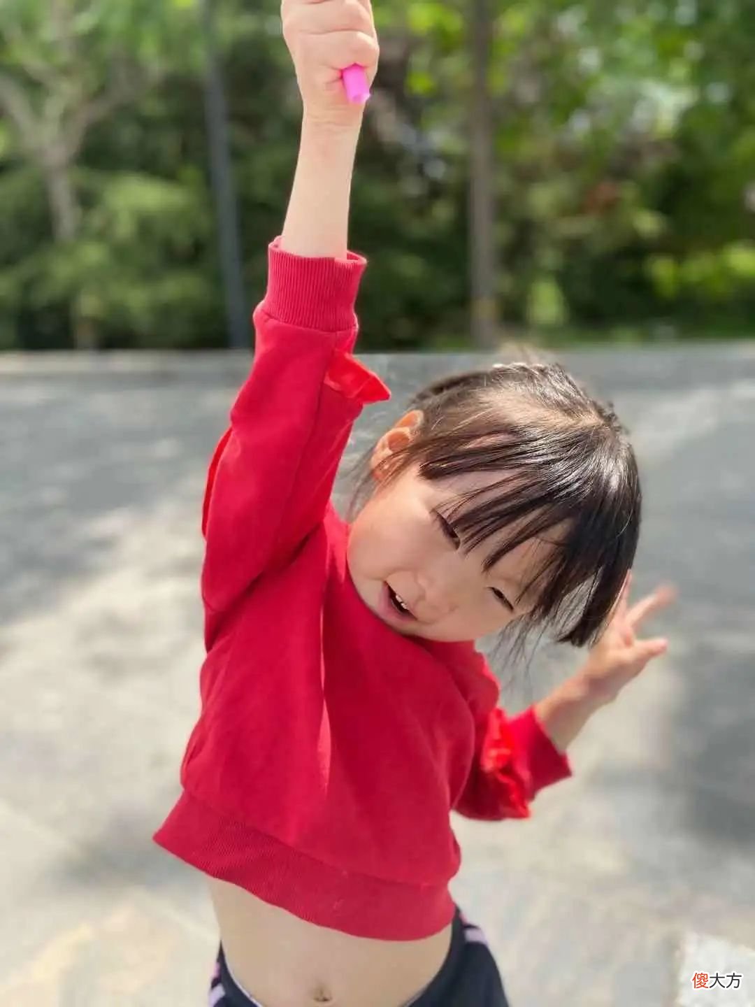 母亲节：当妈的“伟大”，是对女性的捧杀