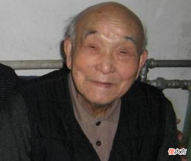 【爱历史】日本籍士兵山崎宏：在中国隐姓埋名，婚后35年妻子才知道其身份